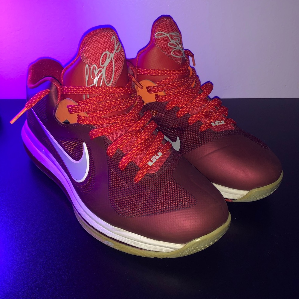 Nike Lebron 9 Low Burgundy/ “Cherry” Size 9